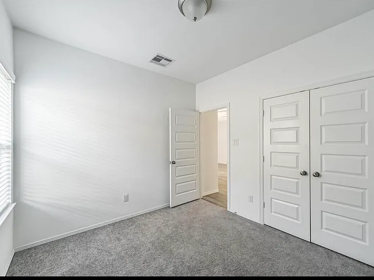 5626 Tabula Rasa Dr — Photo 3