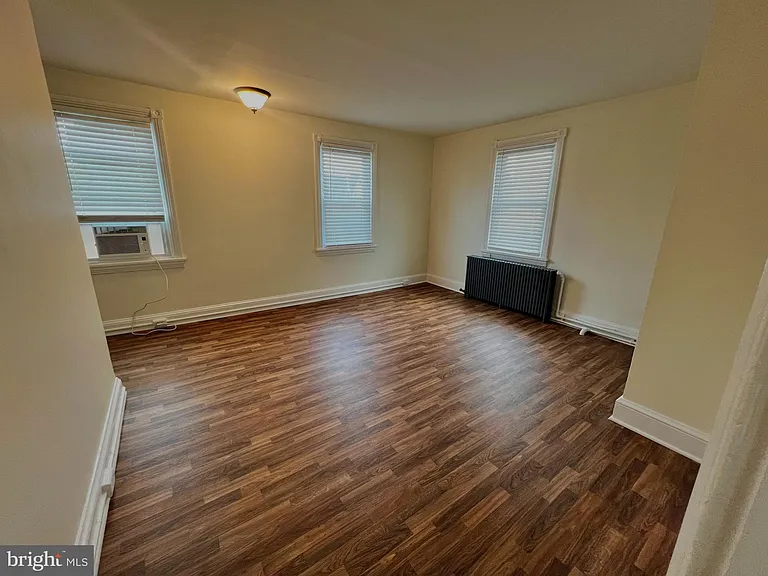 109 E Main St #2 — Photo 6