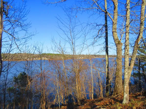 107 Long Point Rd, Hodges, SC 29653