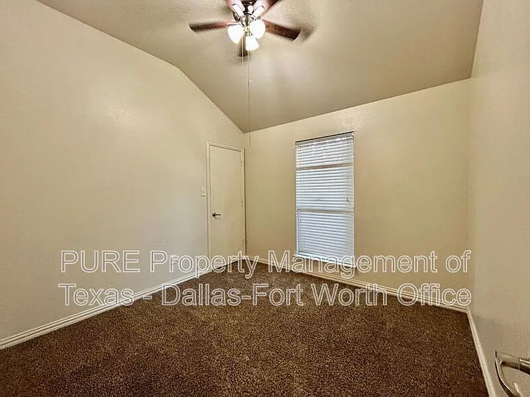 629 Madeline Ct — Photo 30