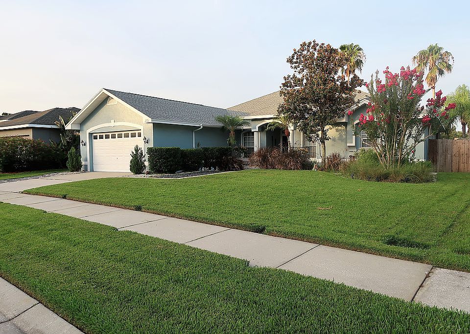 1st image of 210 Water View Ct