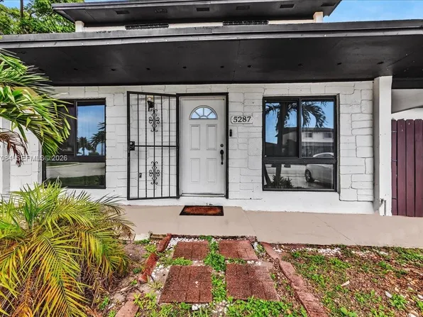 5287 NW 193rd Ln, Opa Locka, FL 33055