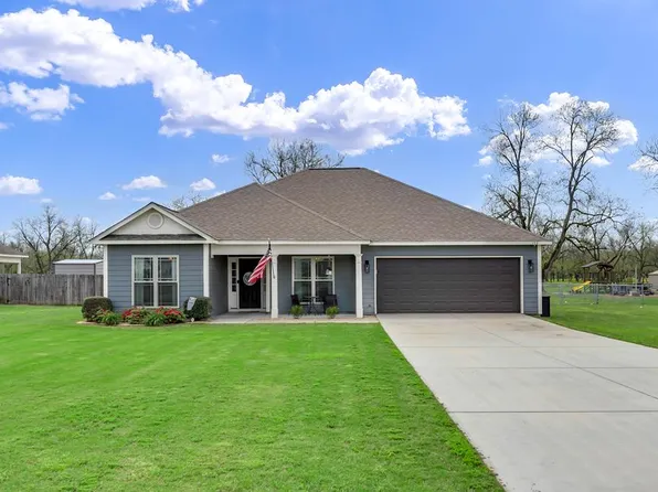 153 Wisteria Ln, Leesburg, GA 31763