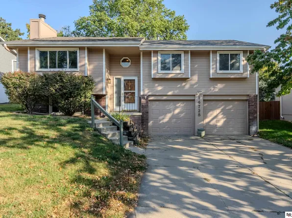 14728 Orchard Cir, Omaha, NE 68137