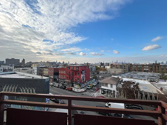 Rented by Arché Nest | media 9