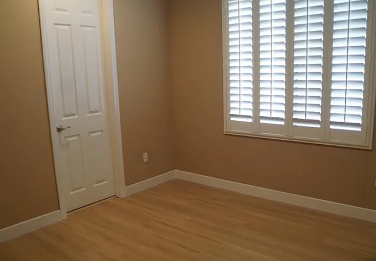 2407 Granada Bluff Ct — Photo 10