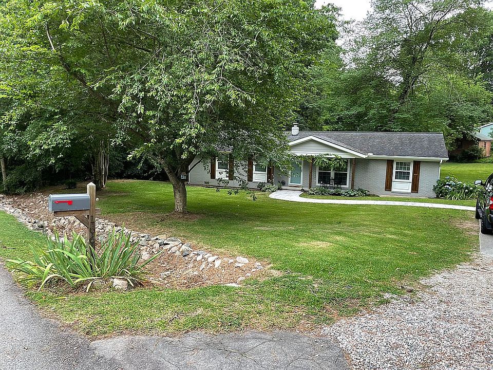 2nd image of 166 Spring Park Rd