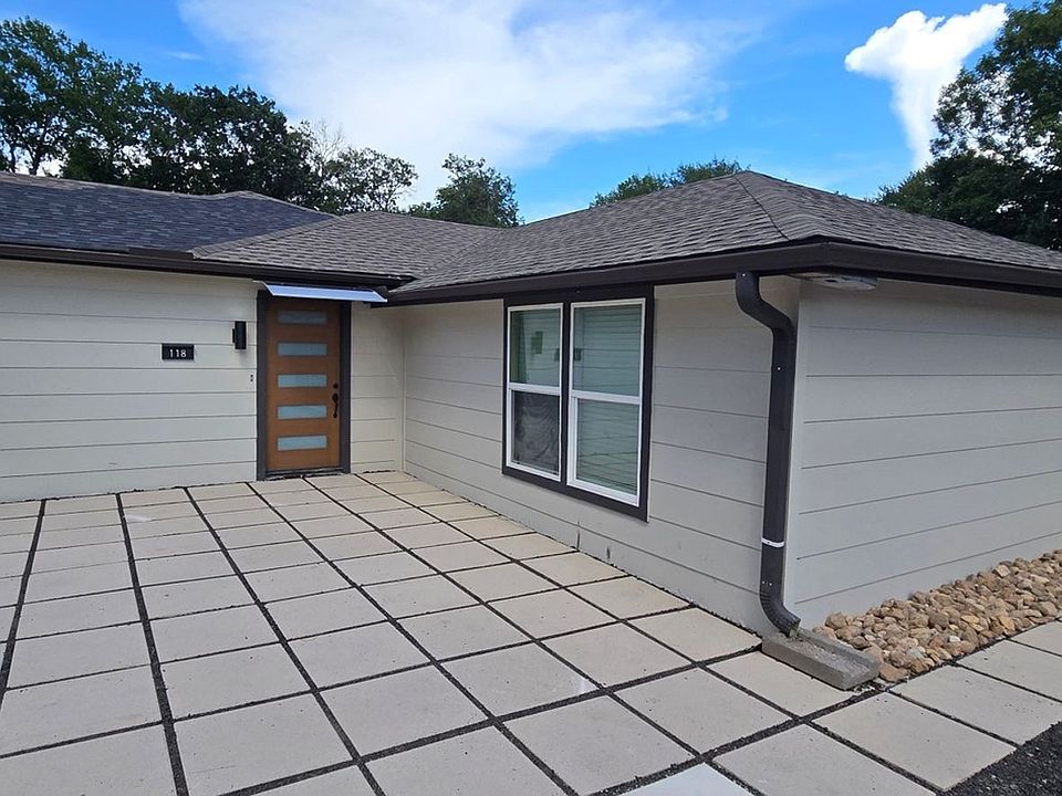 1st image of 118 Rockleigh Pl