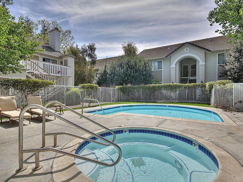 1st image of 2968 Moorpark Ave APT 16