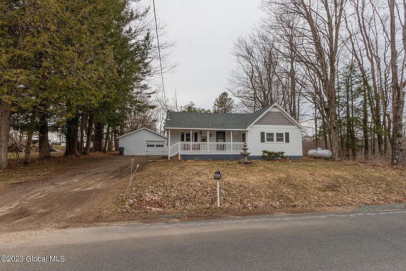 5th image of 410 Hoesville Road