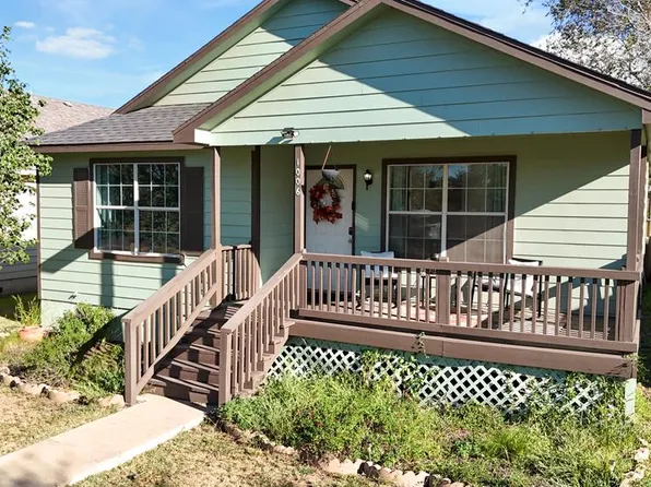 1006 W Del Rio St, Alpine, TX 79830