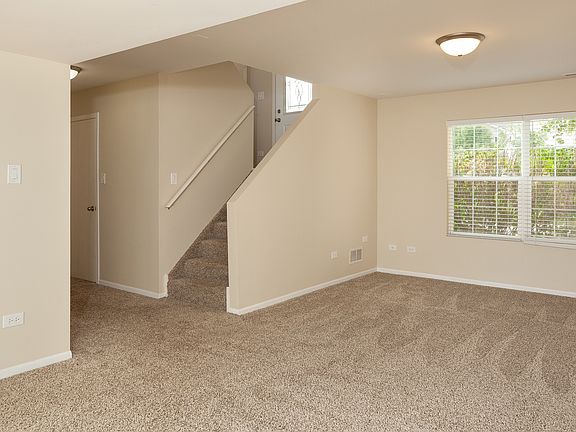 5th image of 1018 Edgerton Dr