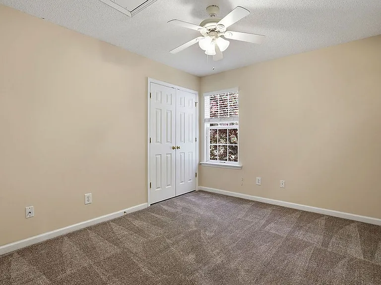 101 Fanwood Ct — Photo 22