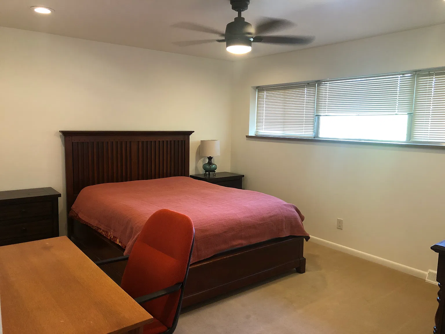 1 bed, 2816 sqft, $900 — Photo 2