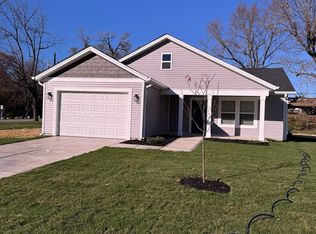 2 Lauck Ln, Indianapolis, IN 46217