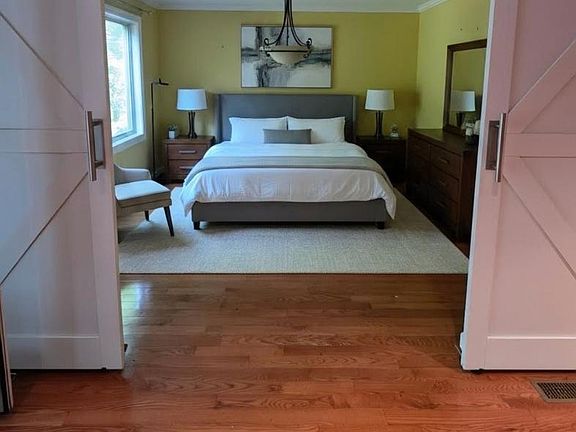 4th image of 10060 Harmony Hill Rd