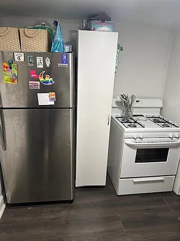 1 bed, 1.0 bath, 700 sqft, $1,100 — Photo 3