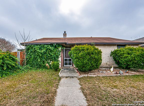 2nd image of 625 Fern Meadow Dr