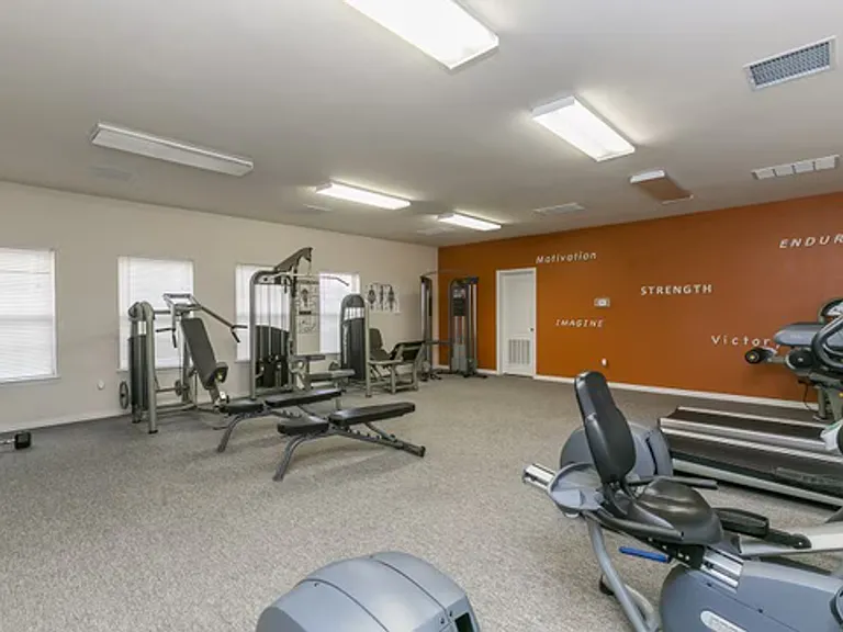 Town and Country Village Apartments — Photo 19
