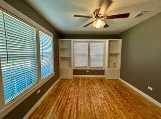 1505 2nd St, Floresville, TX 78114