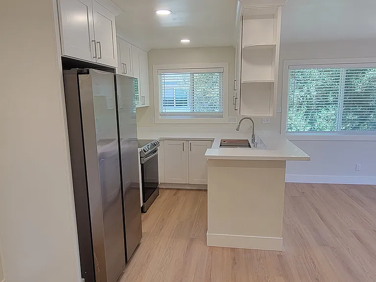 43152 Mayfair Park Ave — Photo 3
