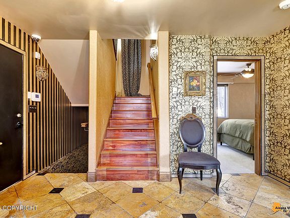 3rd image of 140 W 10th Ave APT 1
