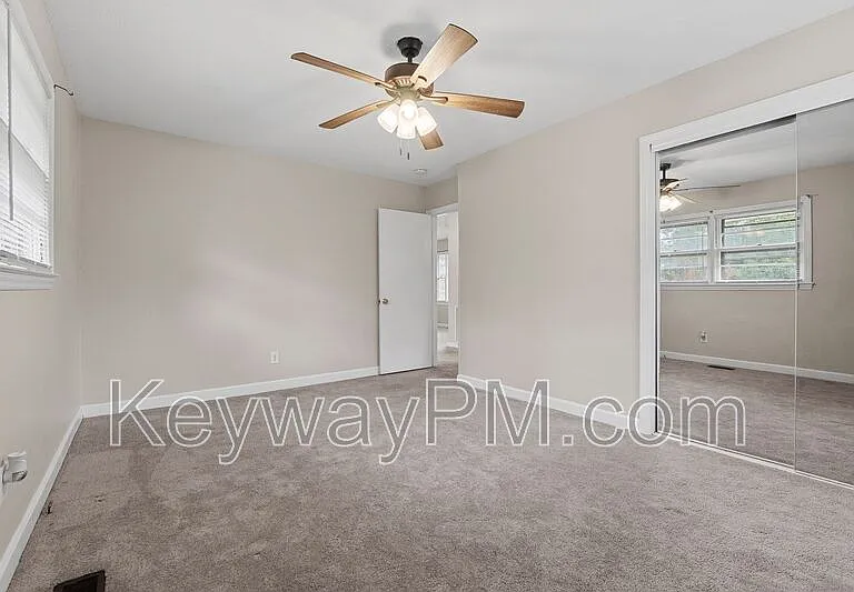 133 Belair Rd — Photo 12