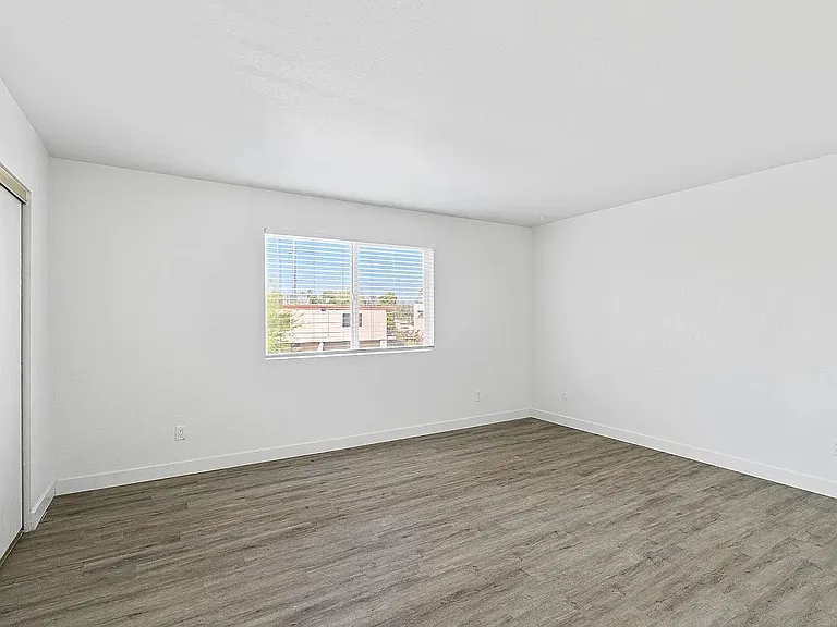 740 E Joan D Arc Ave — Photo 14