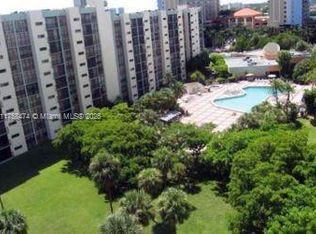 16919 N Bay Rd APT 312, Sunny Isles Beach, FL 33160