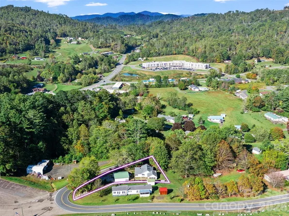 370 Bear Creek Church Rd, Bakersville, NC 28705