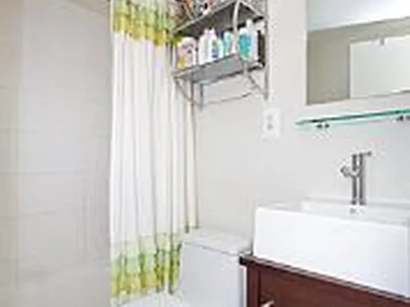 184 Thompson Street image 1 of 7