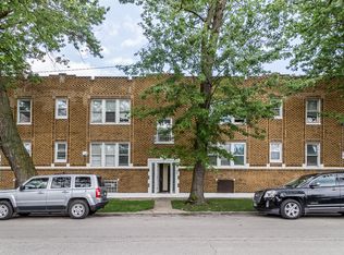 8756 S Escanaba Ave, Chicago, IL 60617