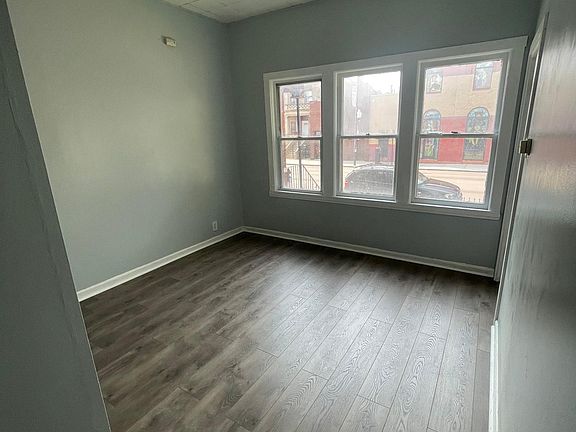 4th image of 2537 S Kedzie Ave #1