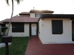 9046 SW 112th Ct, Miami, FL 33176