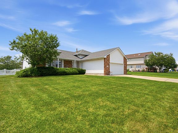 2nd image of 2968 Autumn Ln