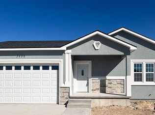 3406 Lost River Dr, Garden City, KS 67846