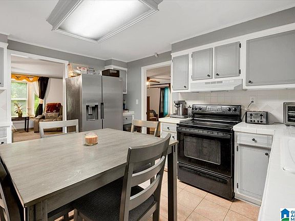 3rd image of 3939 Old Johns Rd