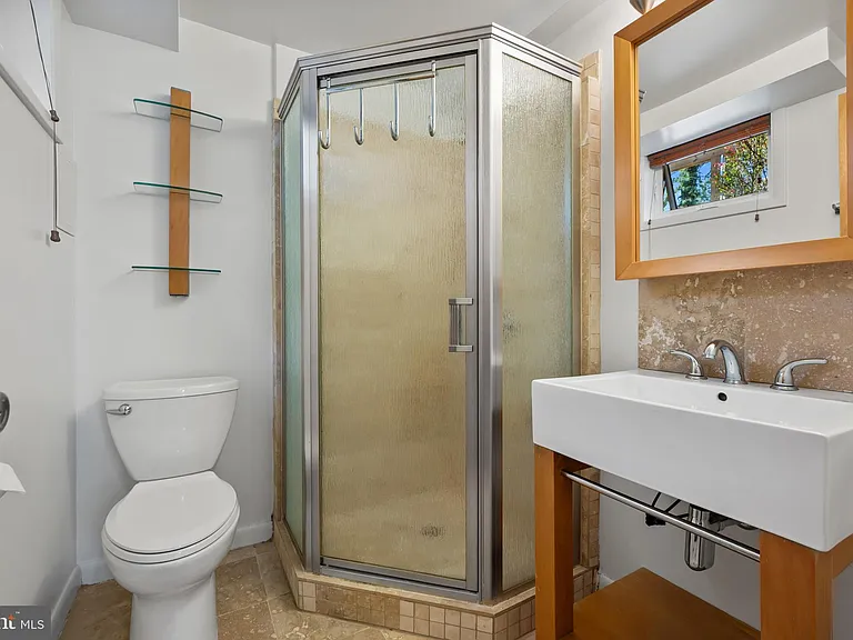 6523 Kerns Rd — Photo 7