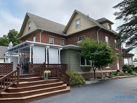 4th image of 206 Depot St