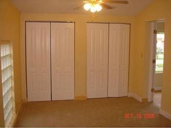 5th image of 912 Granada Groves Ct