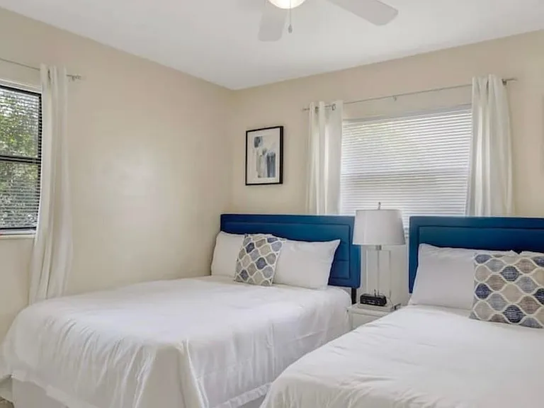 4719 W Fair Oaks Ave — Photo 9