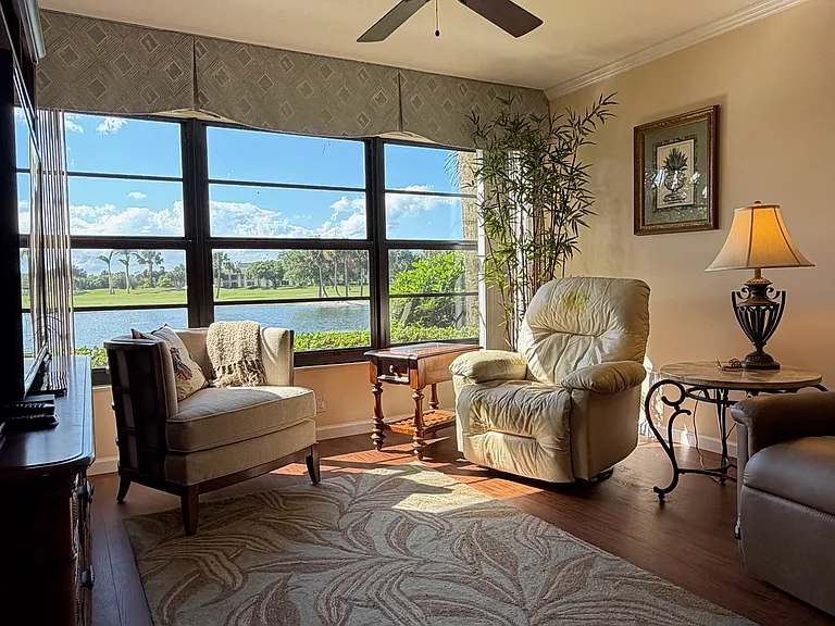 39 Plantation Dr #101 — Photo 12
