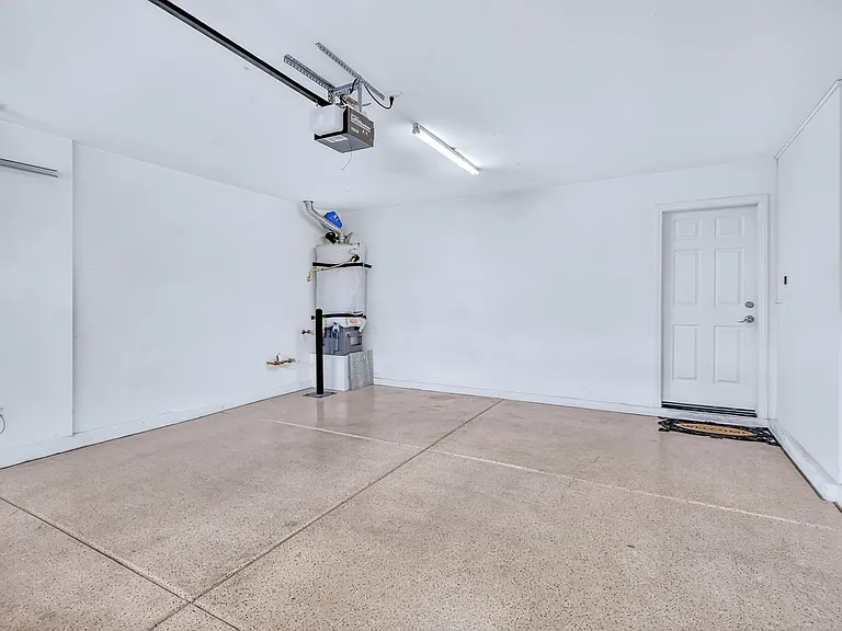 5226 Tartan Hill Ave — Photo 28