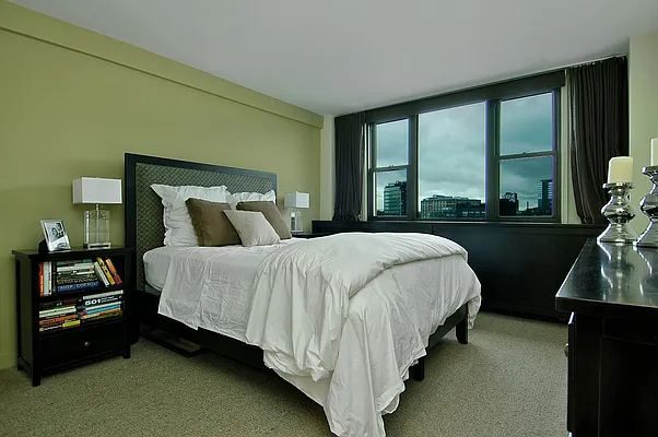 Sold by Corcoran | media 32