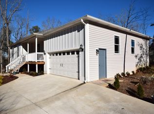 221 Dublin Ln, Columbus, NC 28722