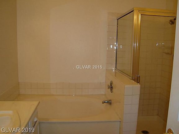 3rd image of 1500 Oscar Ct Unit 201