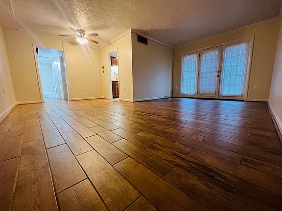 5th image of 9483 Fairfax Blvd APT 102