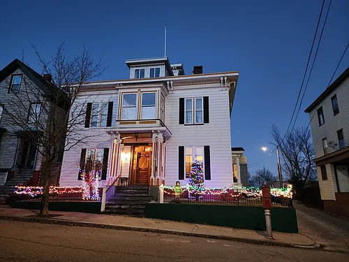 47 Saint Lawrence St #3 Photo 1