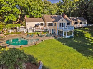 290 Weed St, New Canaan, CT 06840