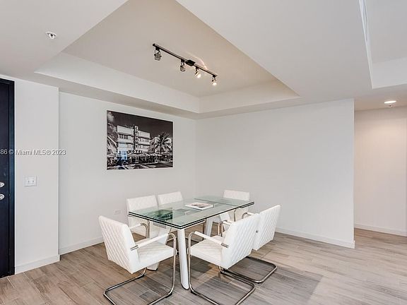 4th image of 999 SW 1st Ave APT 3216